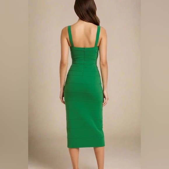 Elegant Green Bodycon Dress - Picture 2 of 13